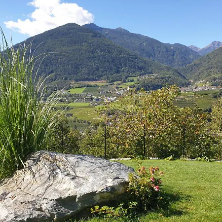 Private Garden In Atemberaubender Landschaft فيلة